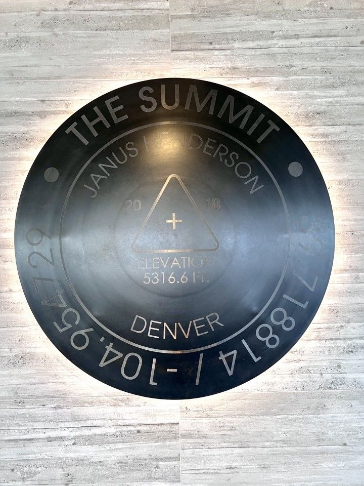 Circular metal marker reading