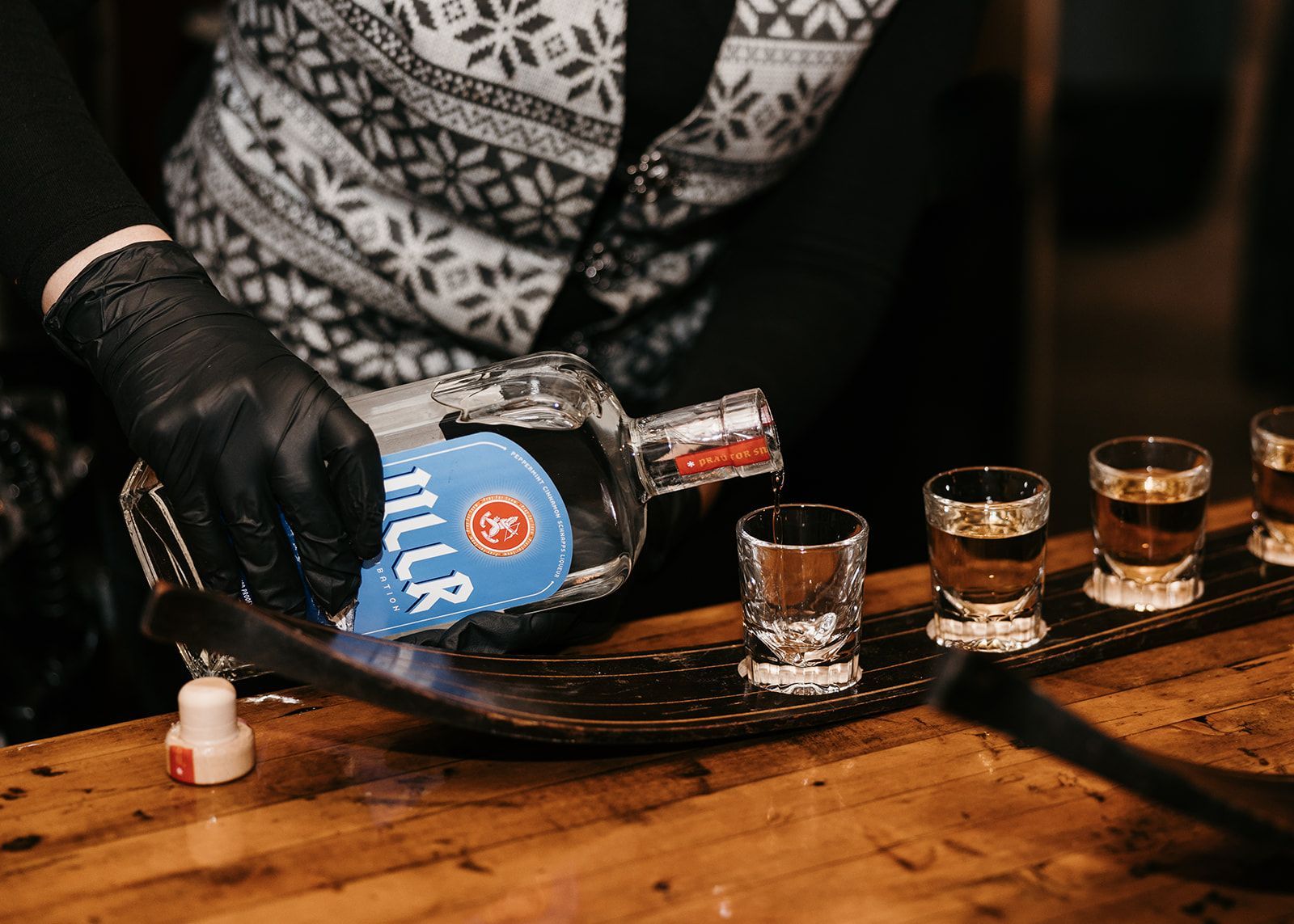 Waiter Pouring ULLR