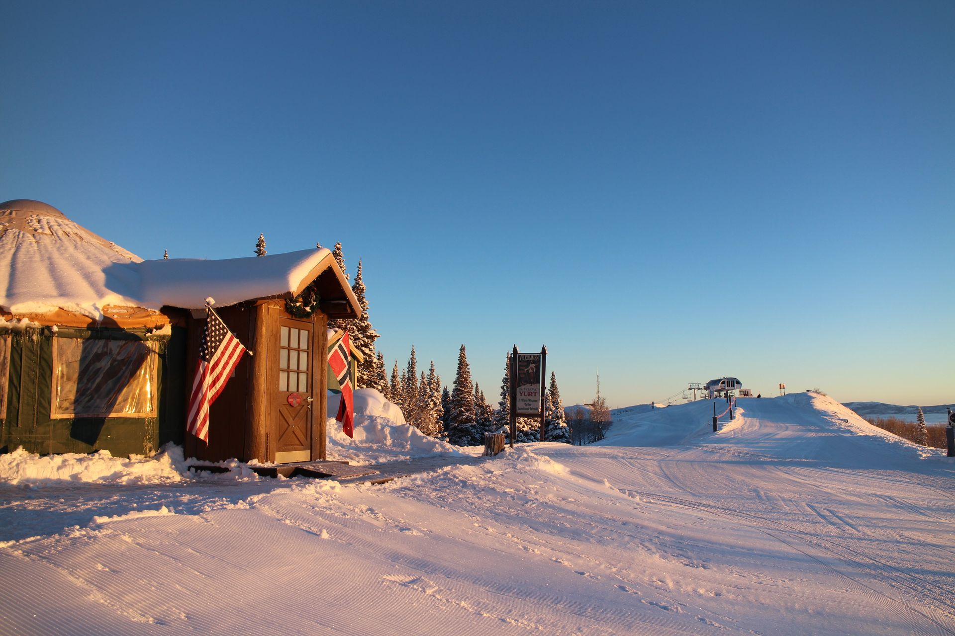 clear blue skys at the yurt