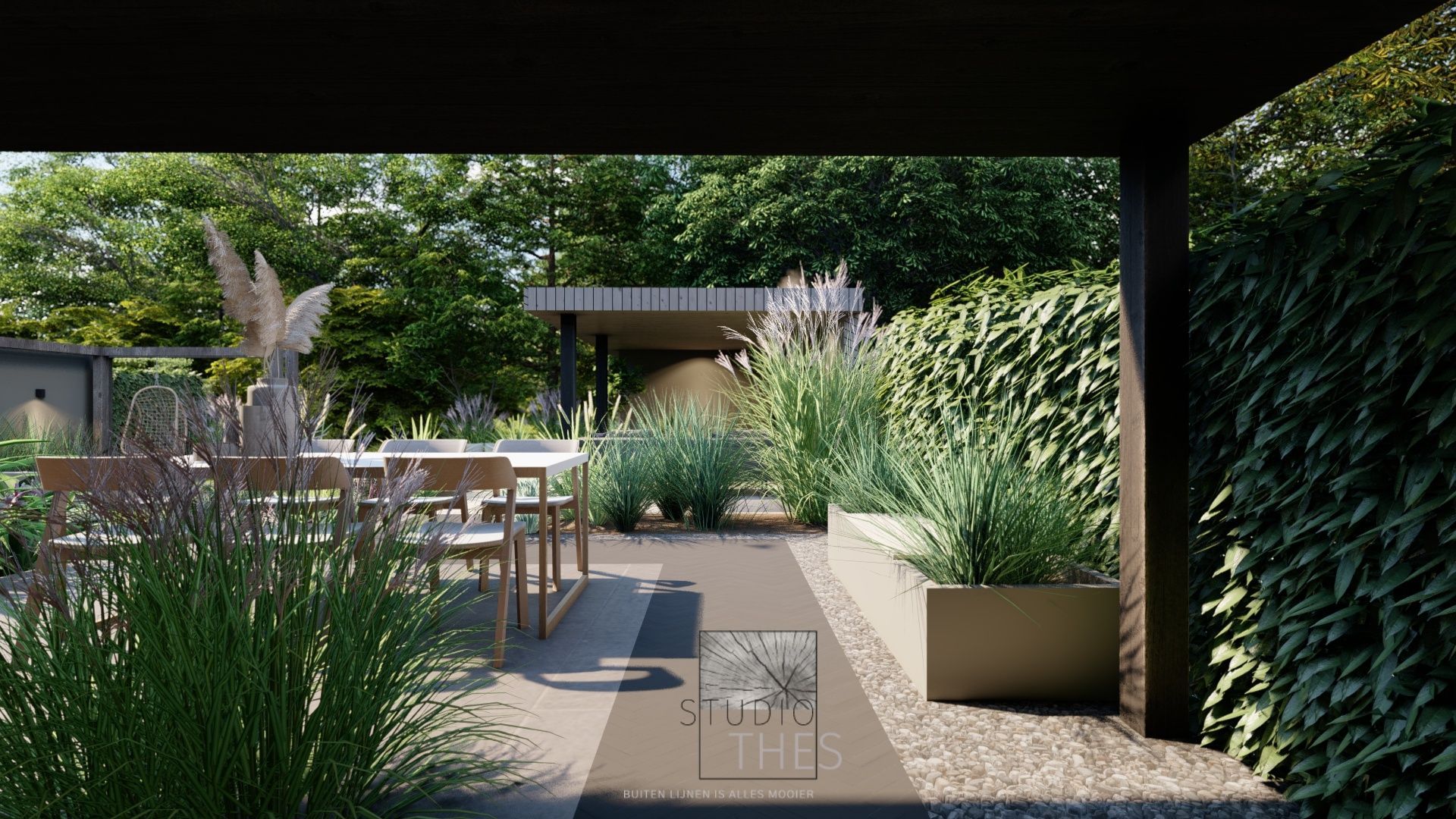 Een impressie van een terras met een tafel en stoelen onder een luifel.