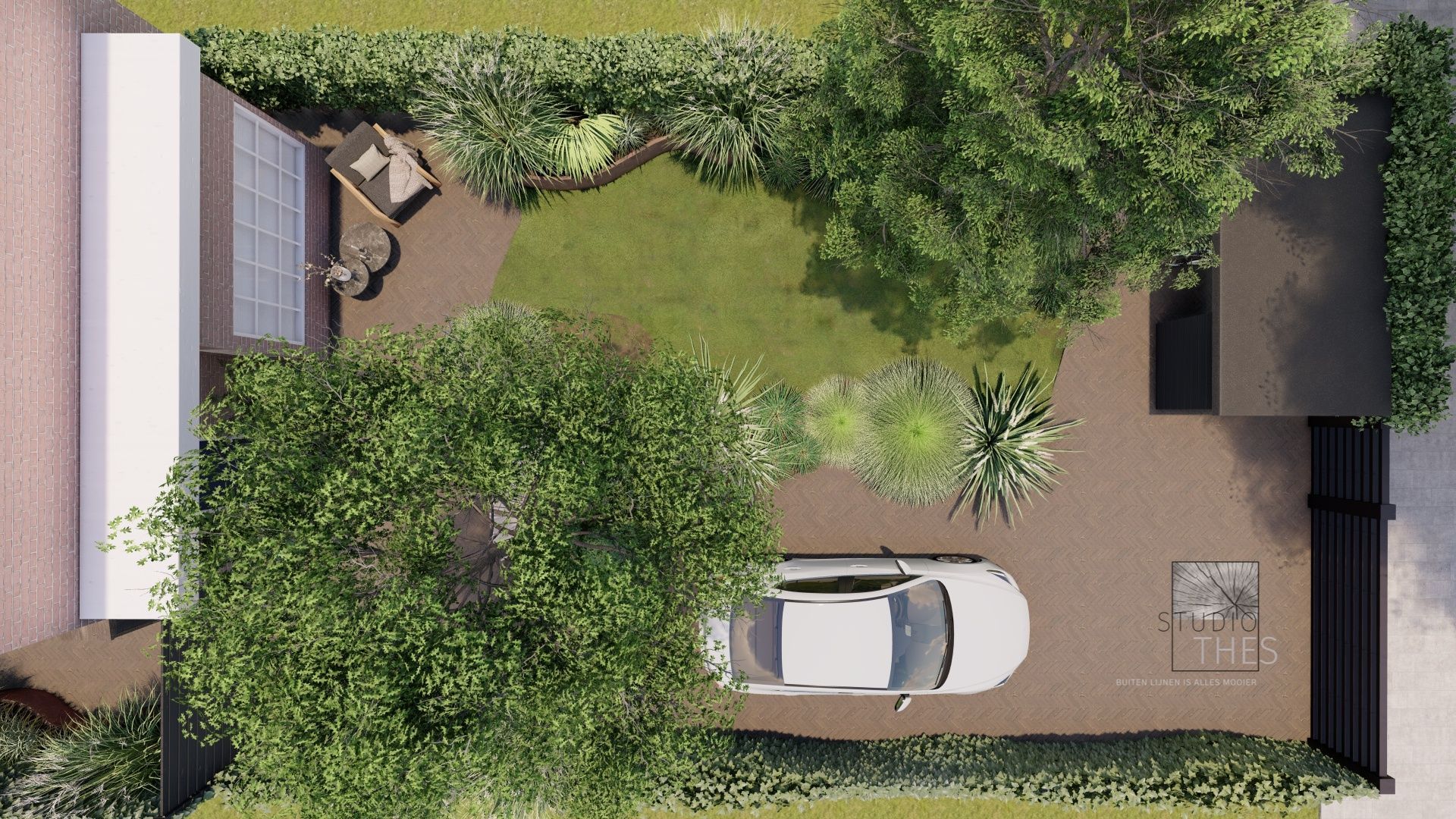 Een luchtfoto van een huis met een auto geparkeerd op de oprit.