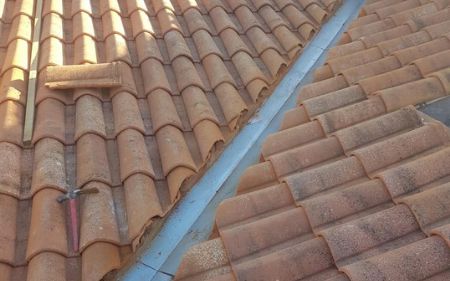 reparación de filtraciones de agua y goteras en tejado de Soria