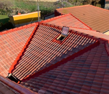 reparación de limas y pesebrones en tejado de Abejar, Soria