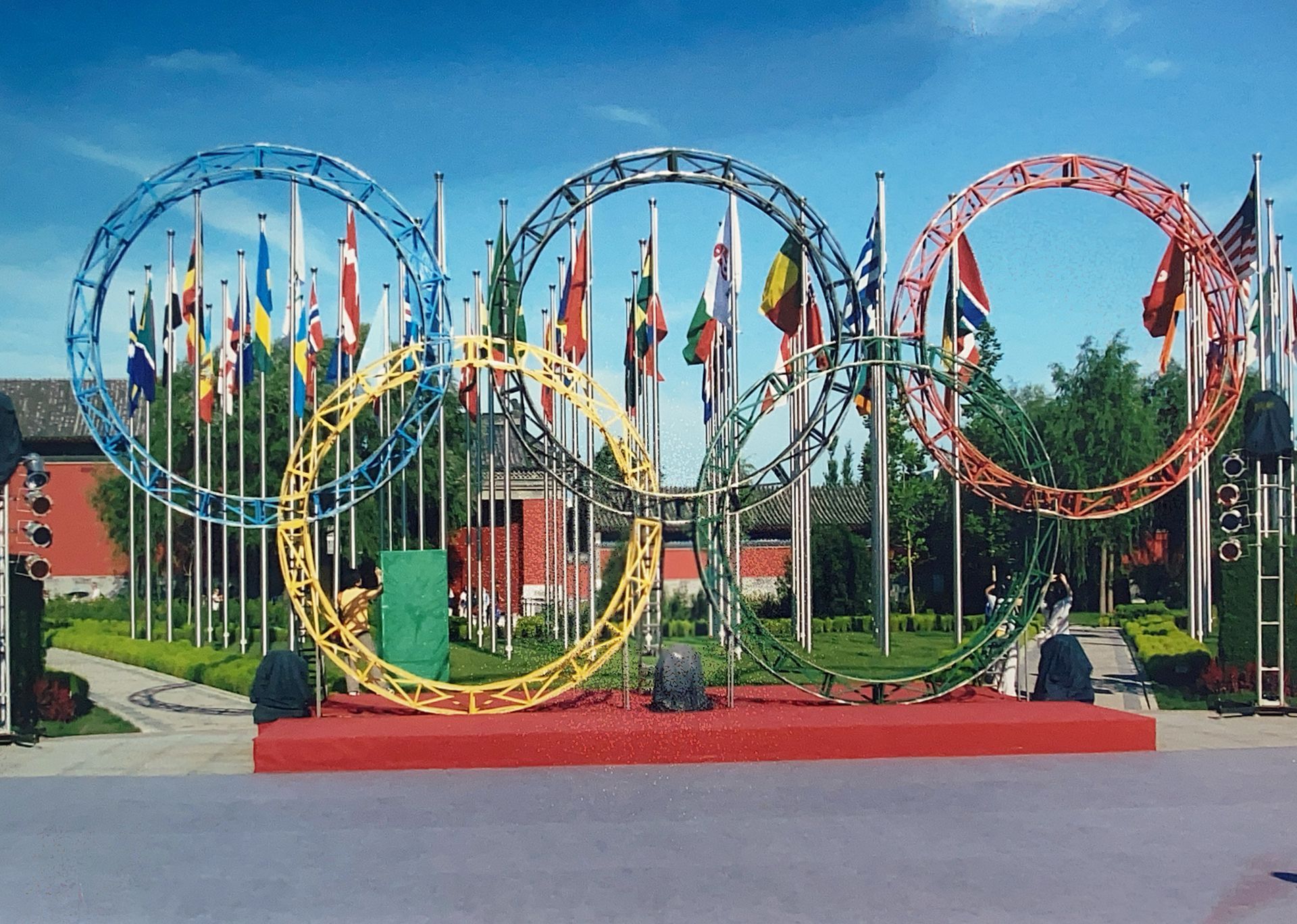 Inspirational speaker Chaunte Lowe uses resilience to achieve goal of making first Olympic team