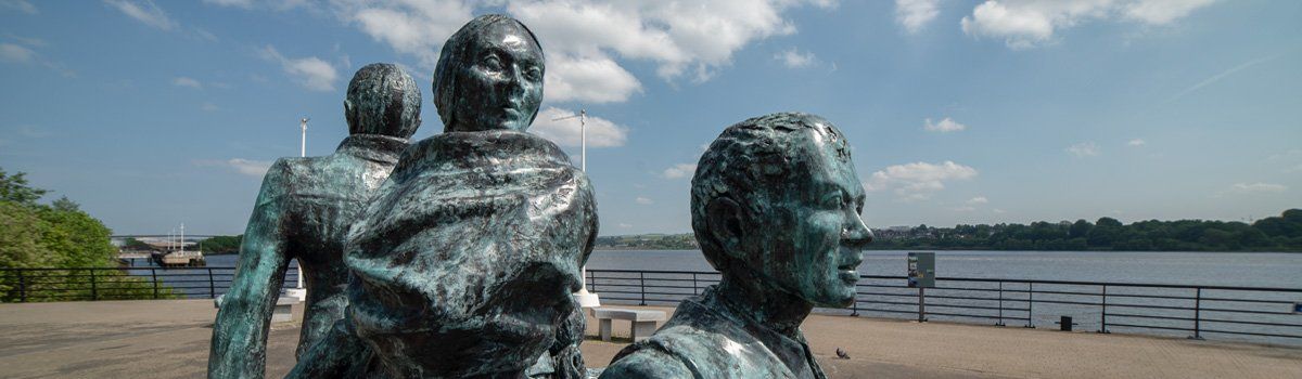 Photo of Derry Emigration Sculpture by Art Ward ©