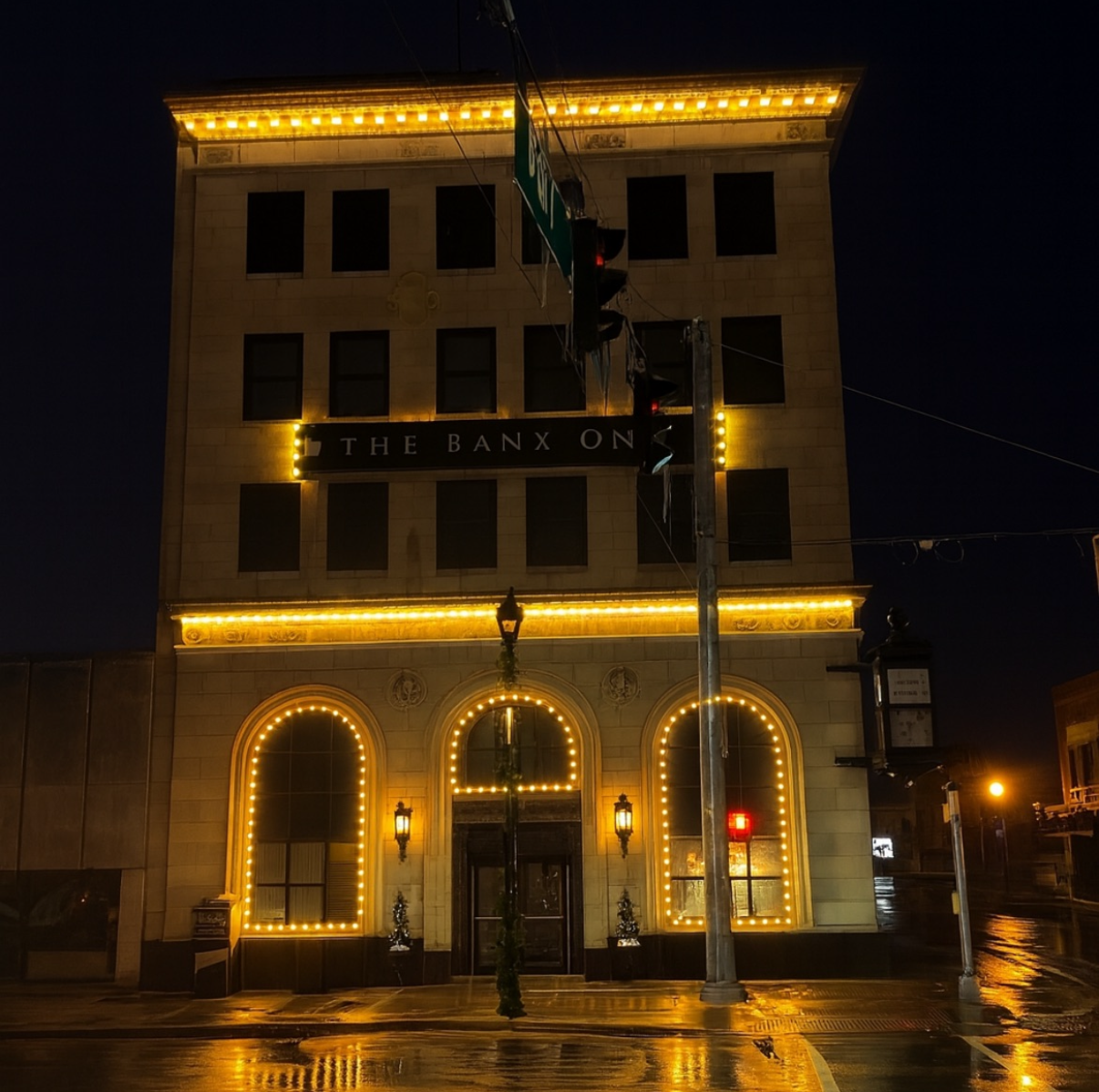 commercial christmas lighting 