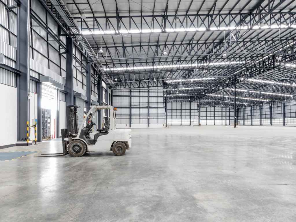 warehouse cleanout service