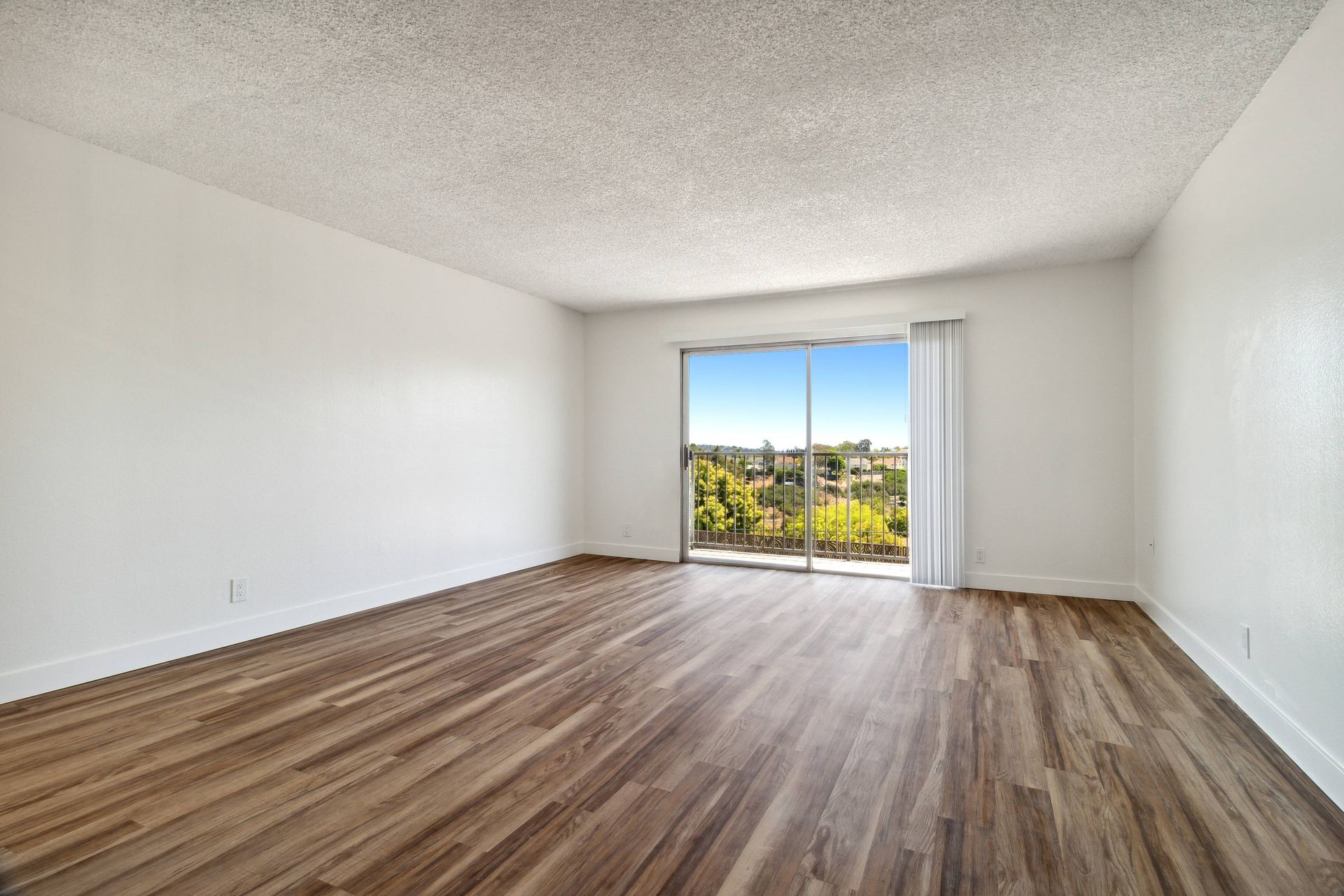 Spacious Living Room with Balcony | Sunterra