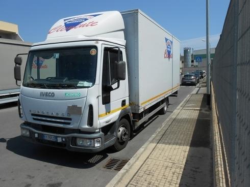 camion per il trasporto su strada a livello nazionale