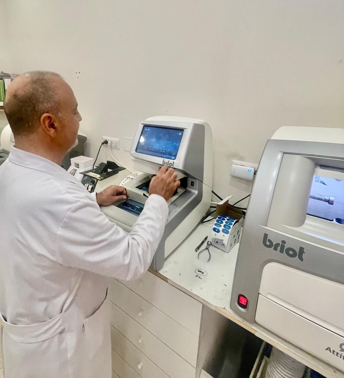LABORATORIO