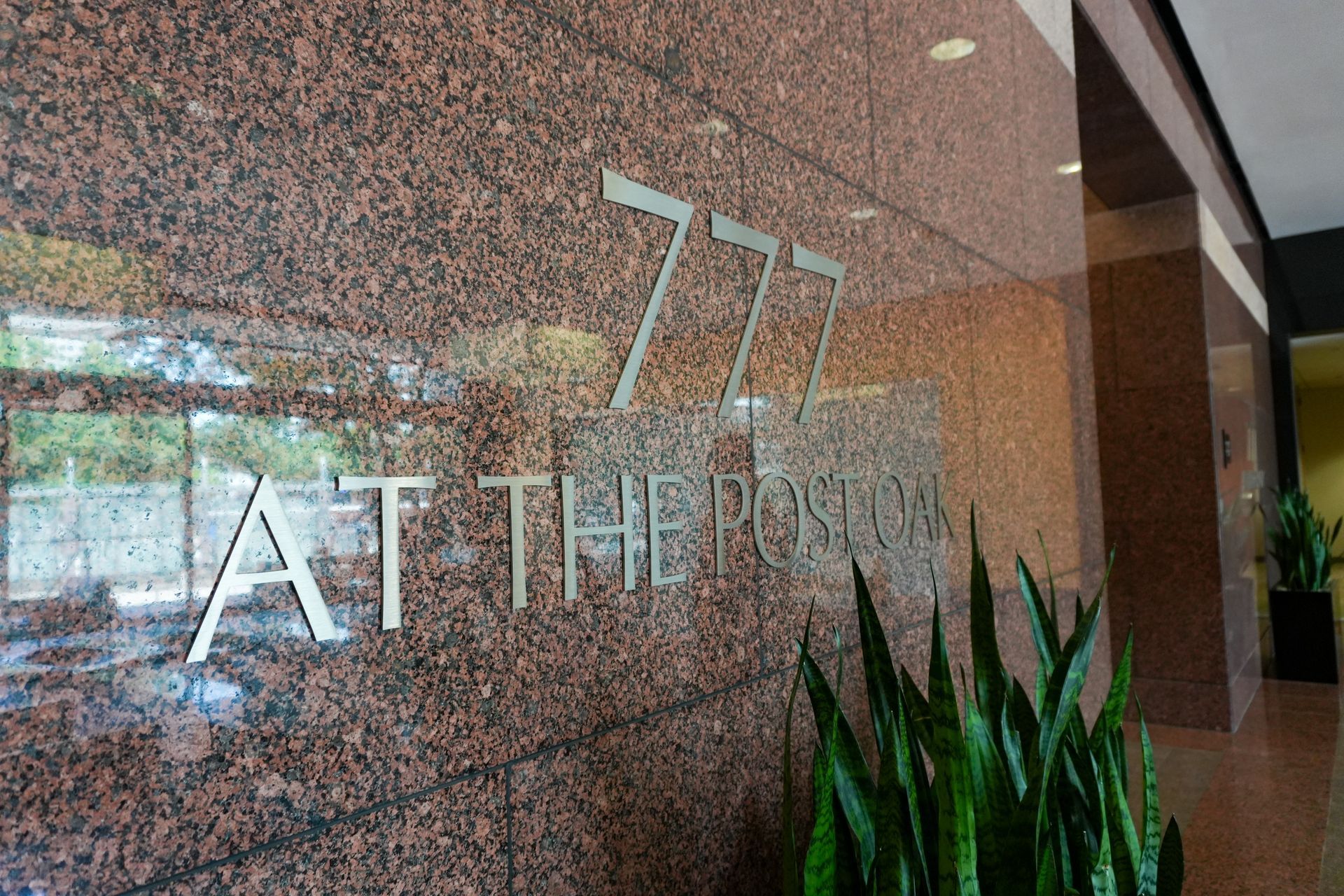 Lobby sign at 777 At The Post Oak