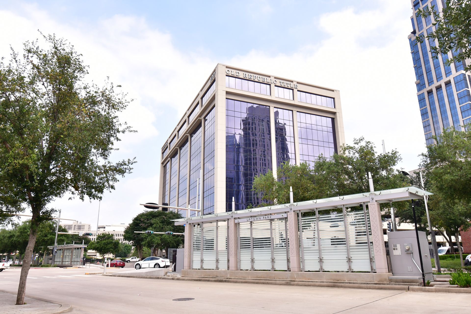 Picture of 777 Post Oak from Post Oak Blvd