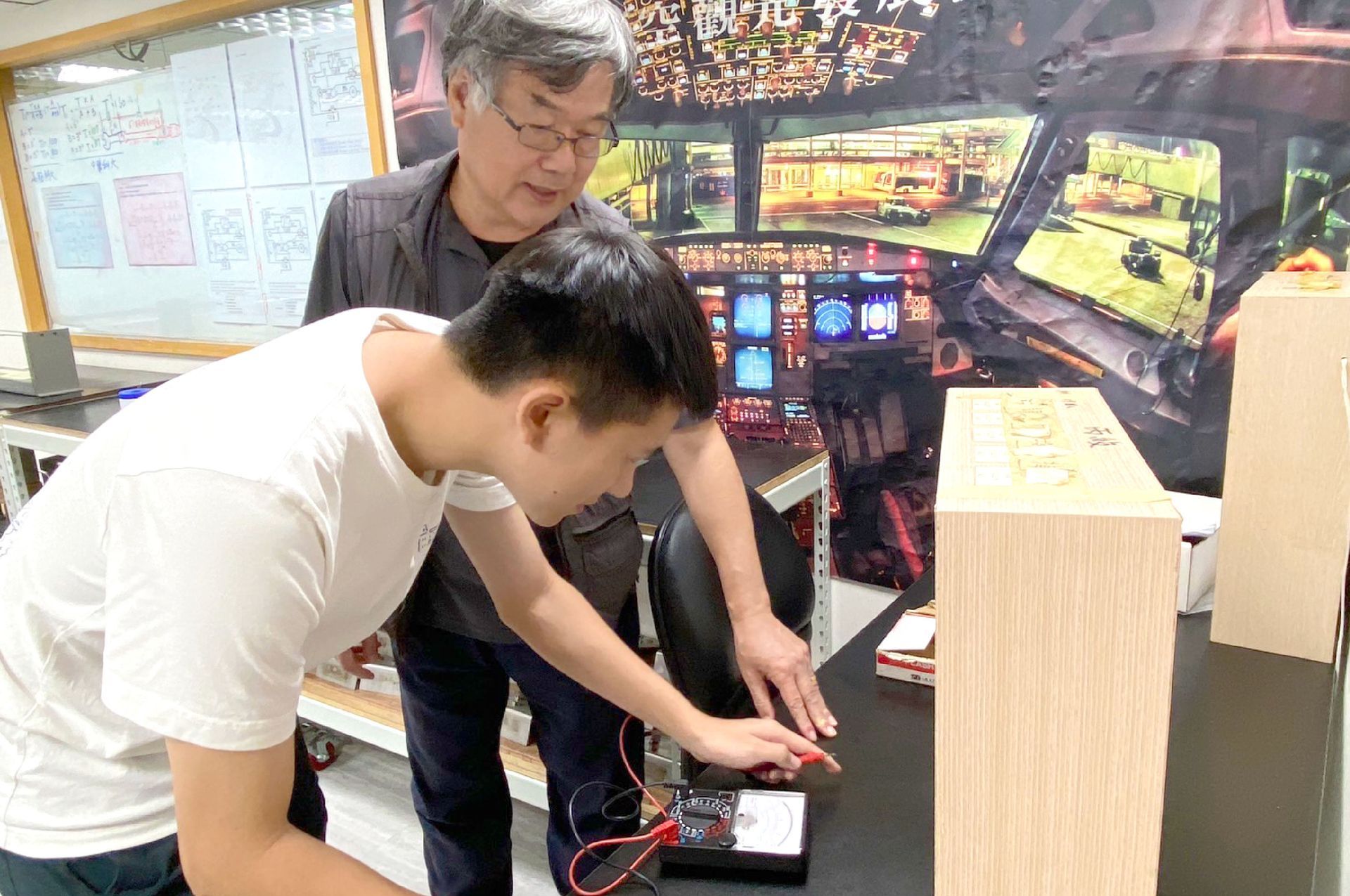 飛機儀表電學、飛機修護、飛機維修、丙級飛機修護證照、乙級飛機修護證照、航空補習班、職訓課程、免費課程