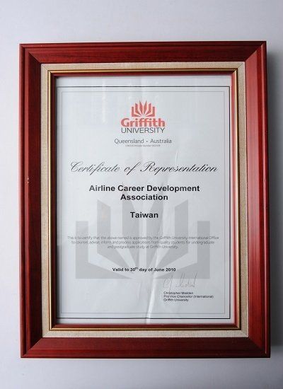 飛行機師、自訓機師、培訓機師、飛機修護、飛機維修、丙級飛機修護證照、乙級飛機修護證照、航空補習班、職訓課程、免費課程、空服、空姐、空少、空服怎麼考、空姐補習班、航空補習班、地勤、地勤怎麼考、地勤補習班