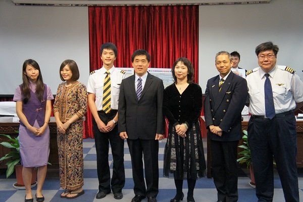 飛行機師、自訓機師、培訓機師、飛機修護、飛機維修、丙級飛機修護證照、乙級飛機修護證照、航空補習班、職訓課程、免費課程、空服、空姐、空少、空服怎麼考、空姐補習班、航空補習班、地勤、地勤怎麼考、地勤補習班