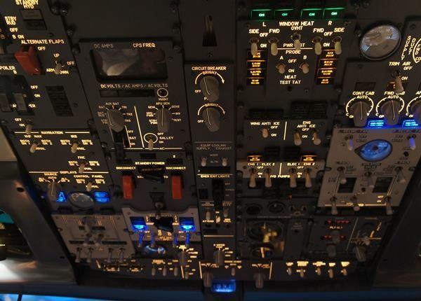 飛行機師、自訓機師、培訓機師、機師怎麼考、勞動部產業新尖兵課程