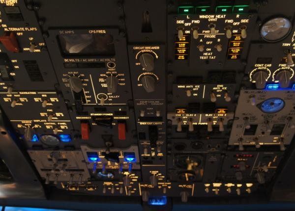 飛行機師、自訓機師、培訓機師、機師怎麼考、勞動部產業新尖兵課程