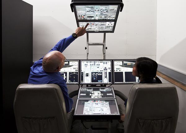 電子儀表及航電訓練、飛機修護、飛機維修、丙級飛機修護證照、乙級飛機修護證照、航空補習班、職訓課程、免費課程