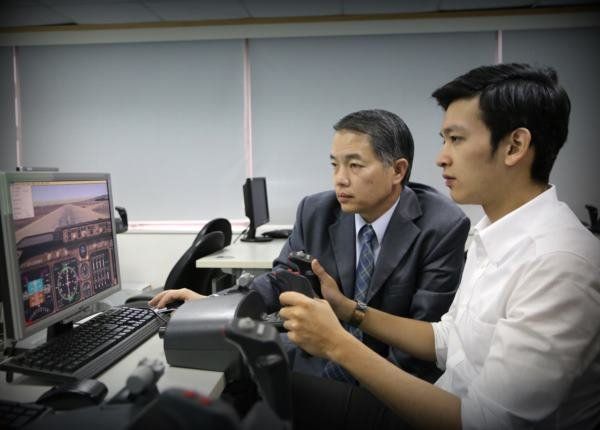 飛行機師、自訓機師、培訓機師、機師怎麼考、勞動部產業新尖兵課程