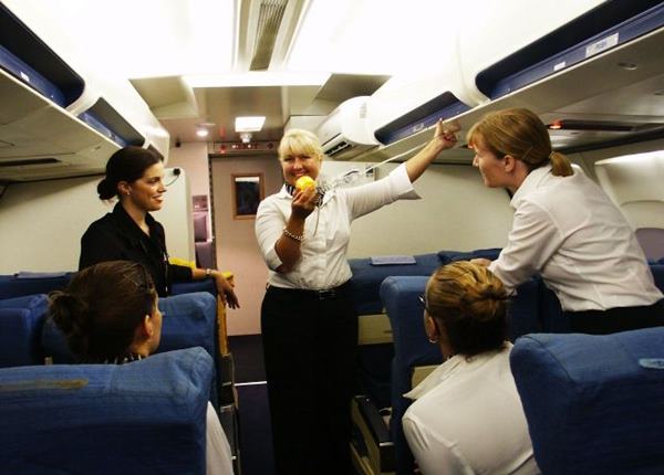 空服、空姐、空少、空服怎麼考、空姐補習班、航空補習班、地勤、地勤怎麼考、地勤補習班、職訓課程、免費課程、航空訂位證照