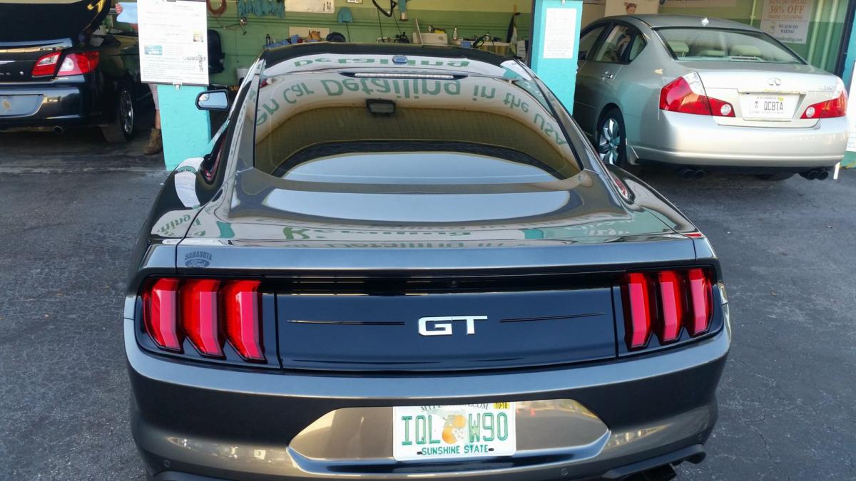 Human and Environmentally Friendly Car Cleaning-Detailing Services 12