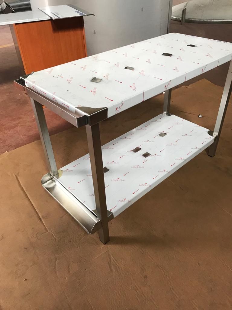 tavolinetto in acciaio inox