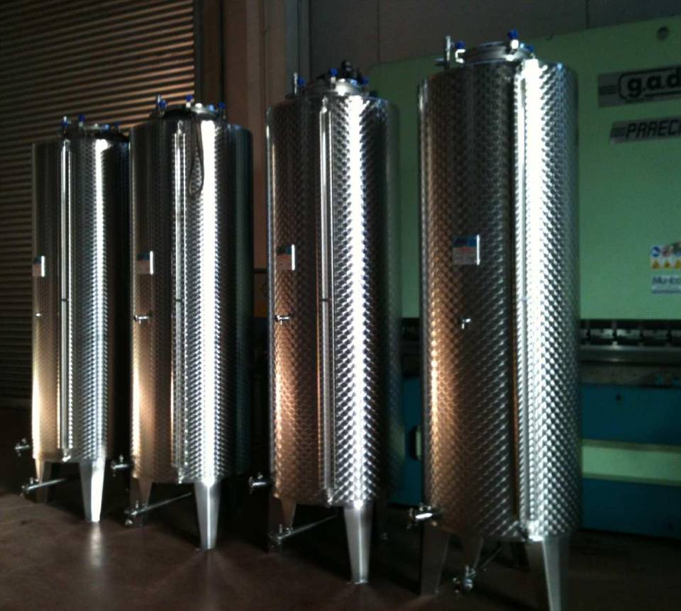 cisterne realizzate in acciaio