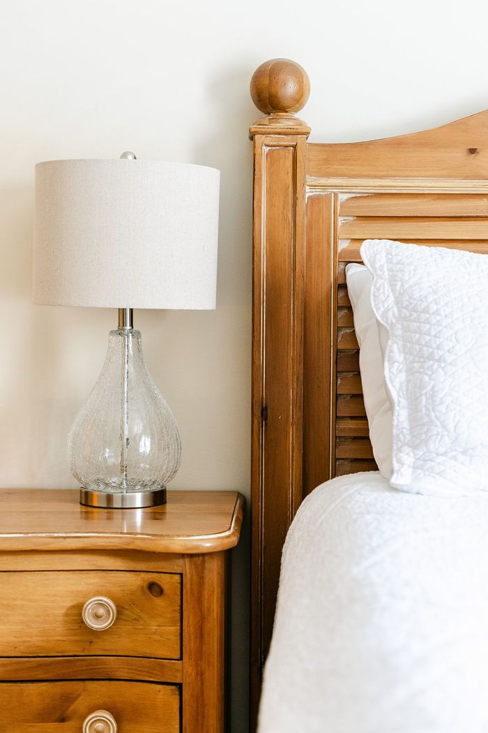 bedside-lamp