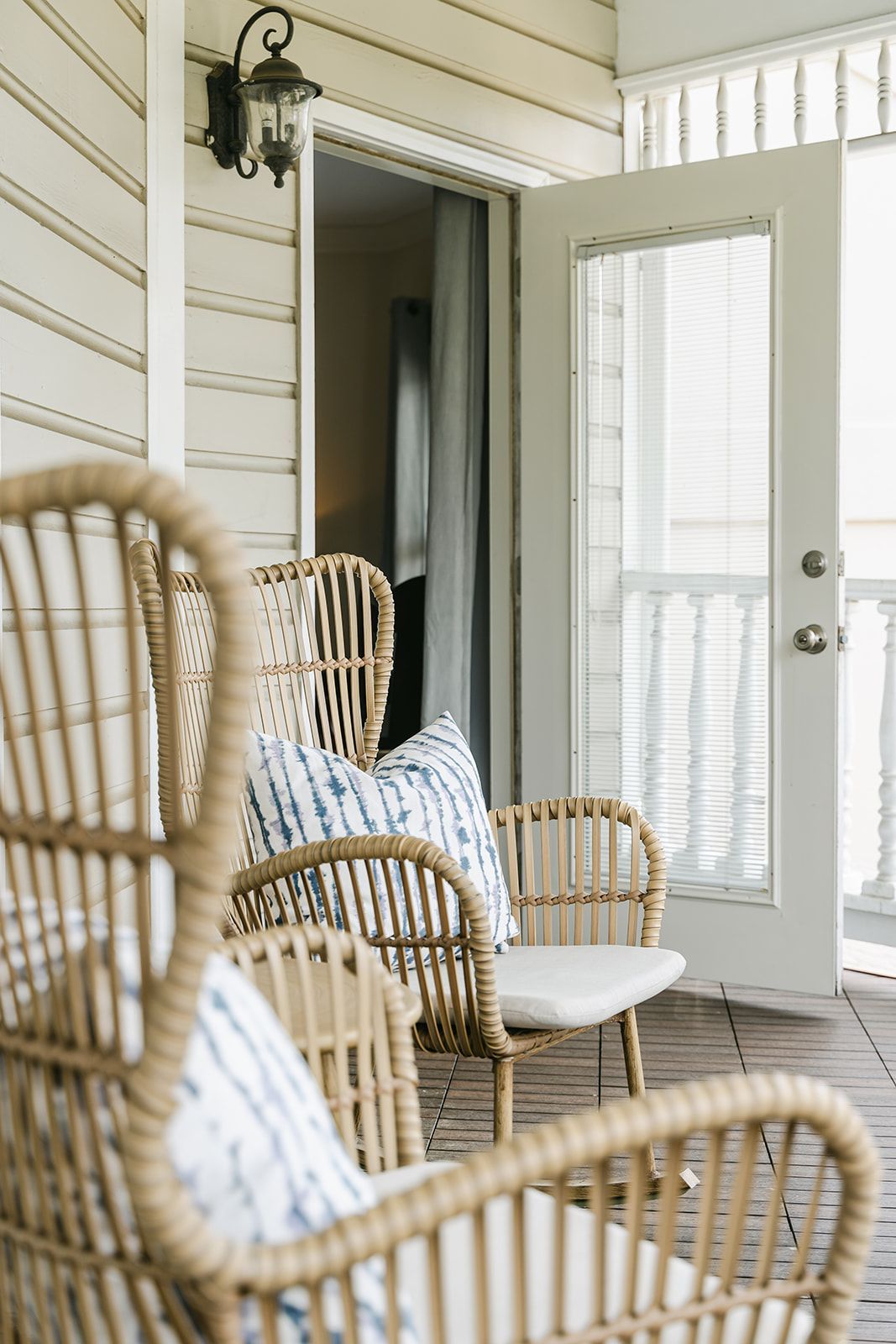 porch-seating