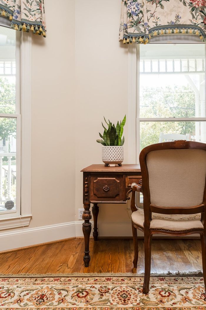 chair-and-desk