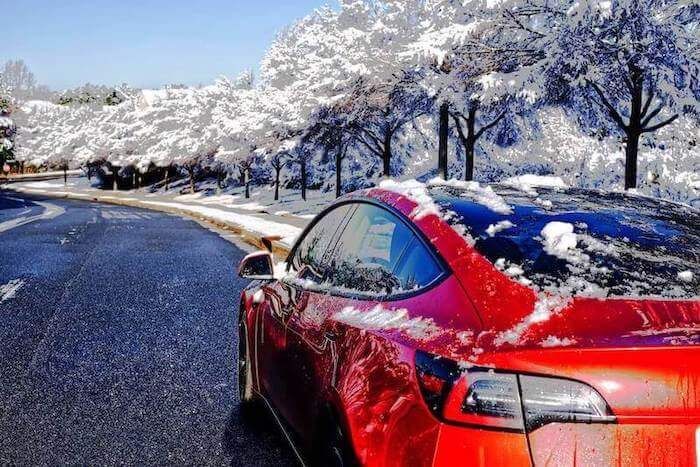 How the Cold Weather Affects Your Car Battery: Mechanic Insight