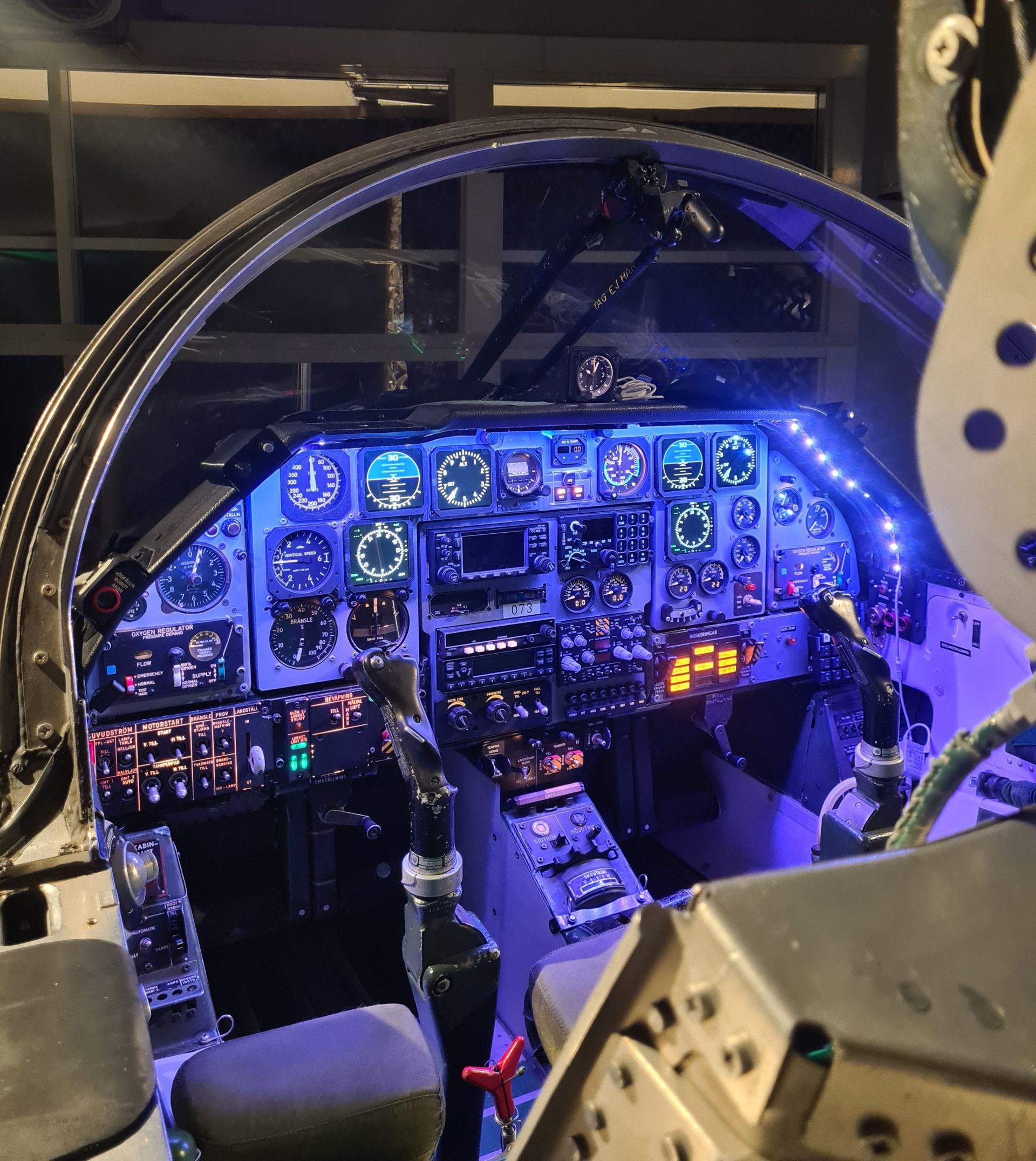 Cockpit på vår SK60