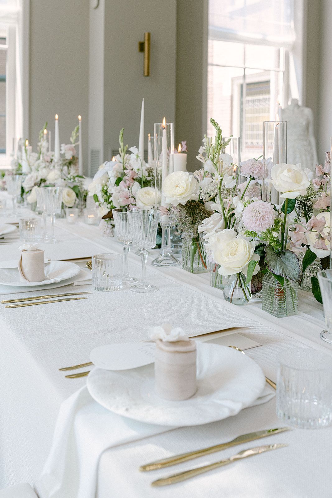 Luxe bruidstaart Bakverhalen Alexandra Vonk mini cakes