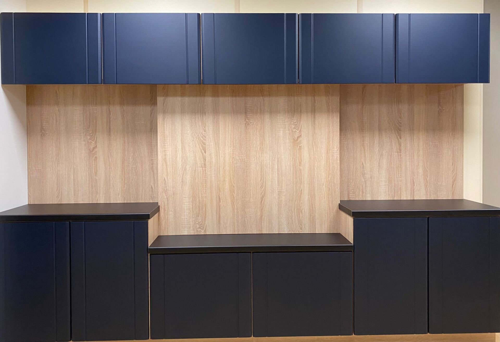 Indigo Blue & Bardolino Oak Media Unit