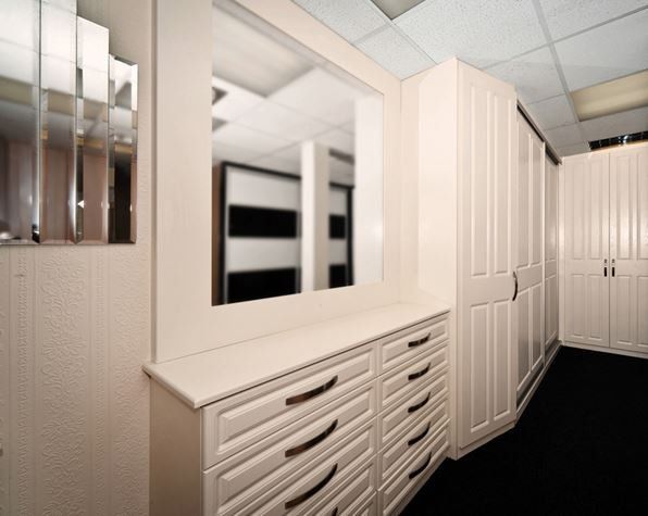 Twin Paneled Ivory Ash