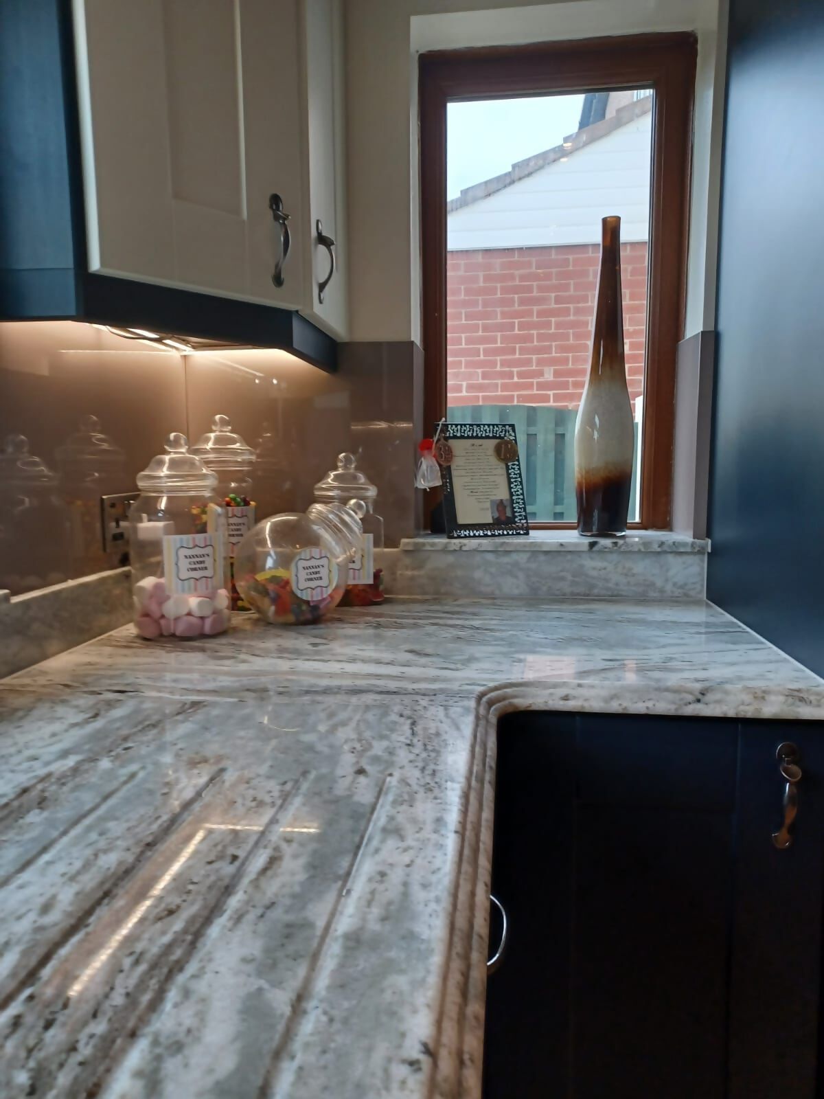 11 kitchen refurbishment ndigo blue wide  shaker with solid granite work surface 5