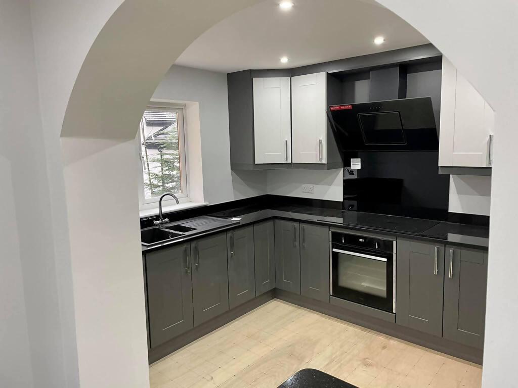 White and grey modern kitchen
