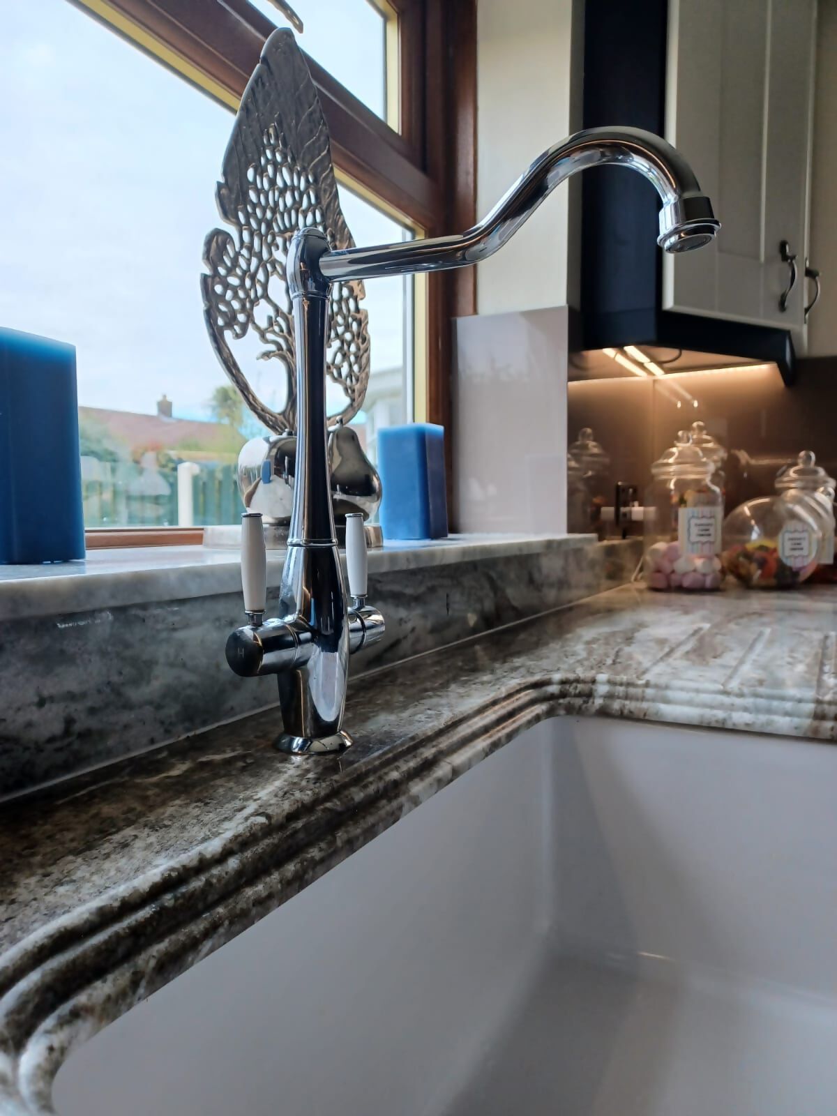 10 kitchen refurbishment ndigo blue wide  shaker with solid granite work surface 5