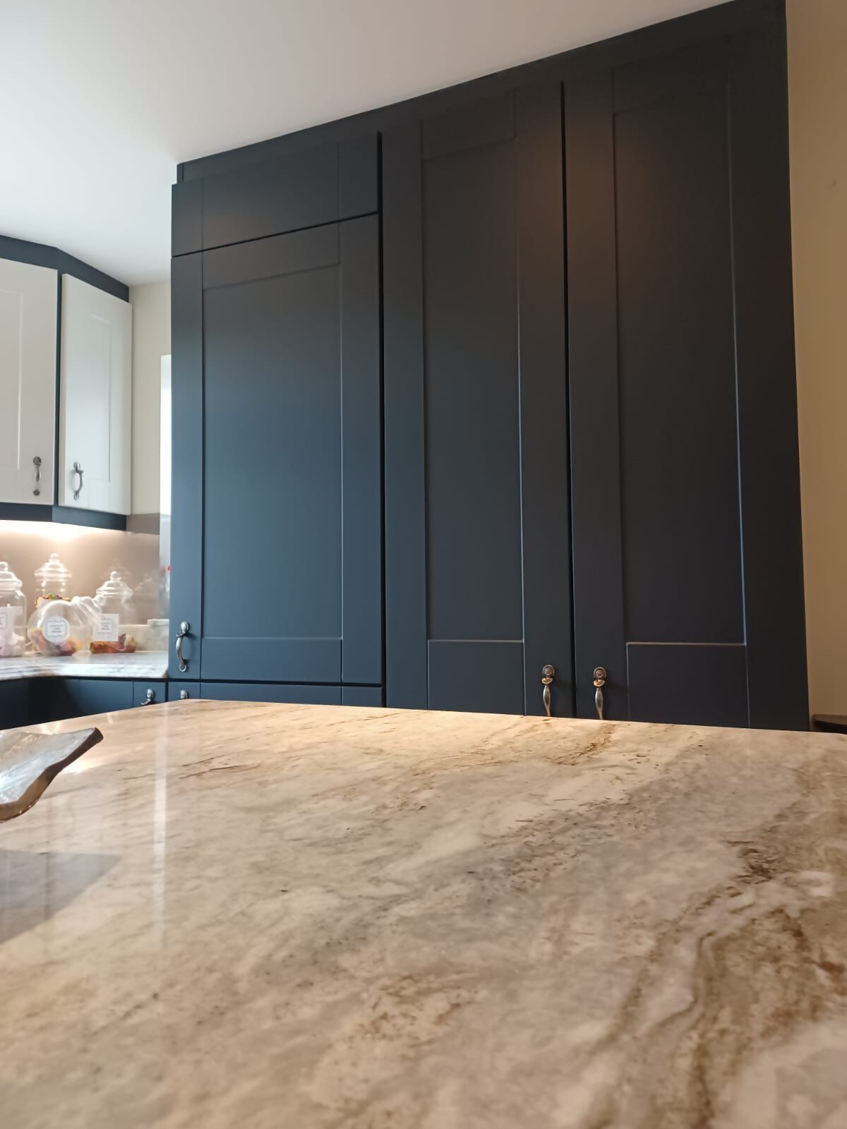 16 kitchen refurbishment ndigo blue wide  shaker with solid granite work surface 5