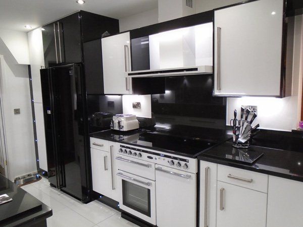 Black and White High Gloss Kitchen