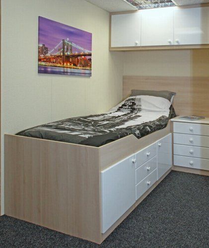 Built-in Cabin Bed