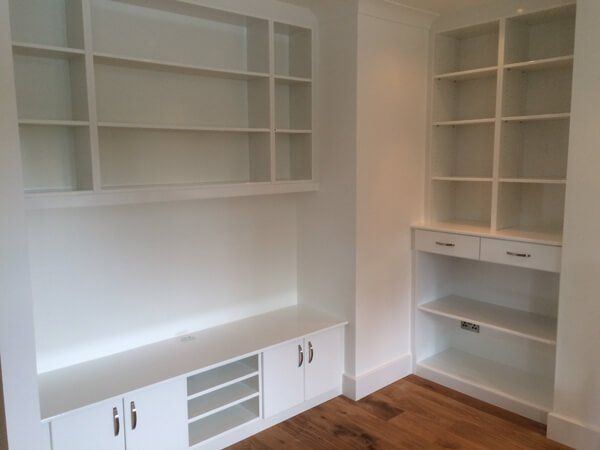 High Gloss TV/Hifi Storage Unit