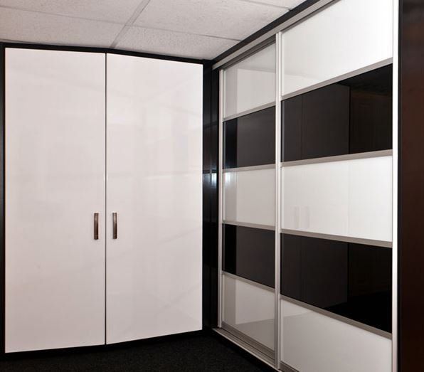 White Gloss Slab with Black Gloss Carcase