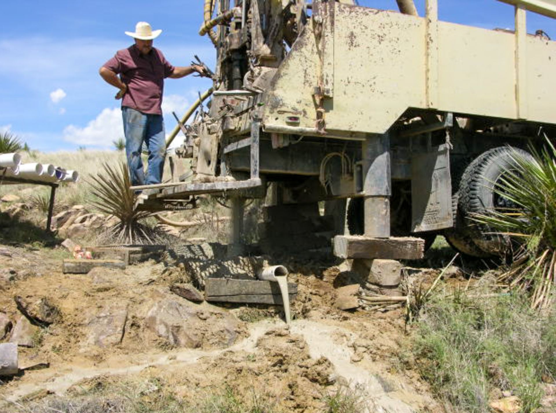 drilling a water well - Skinner's Drilling and Well Service - Brewster County, Presidio County, Jeff Davis County, Pecos County, Reeves County, Terrell County