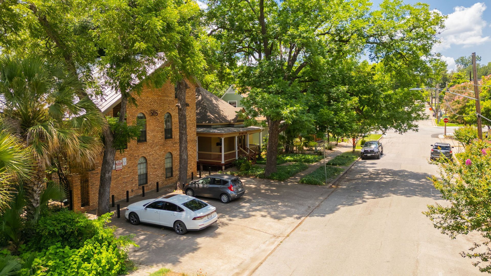 18th Street Apartments