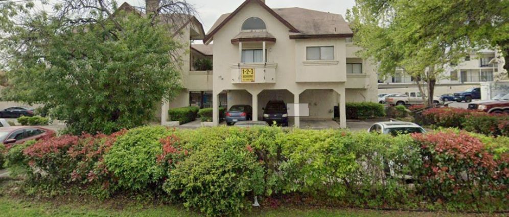 Plaza Court Apartments