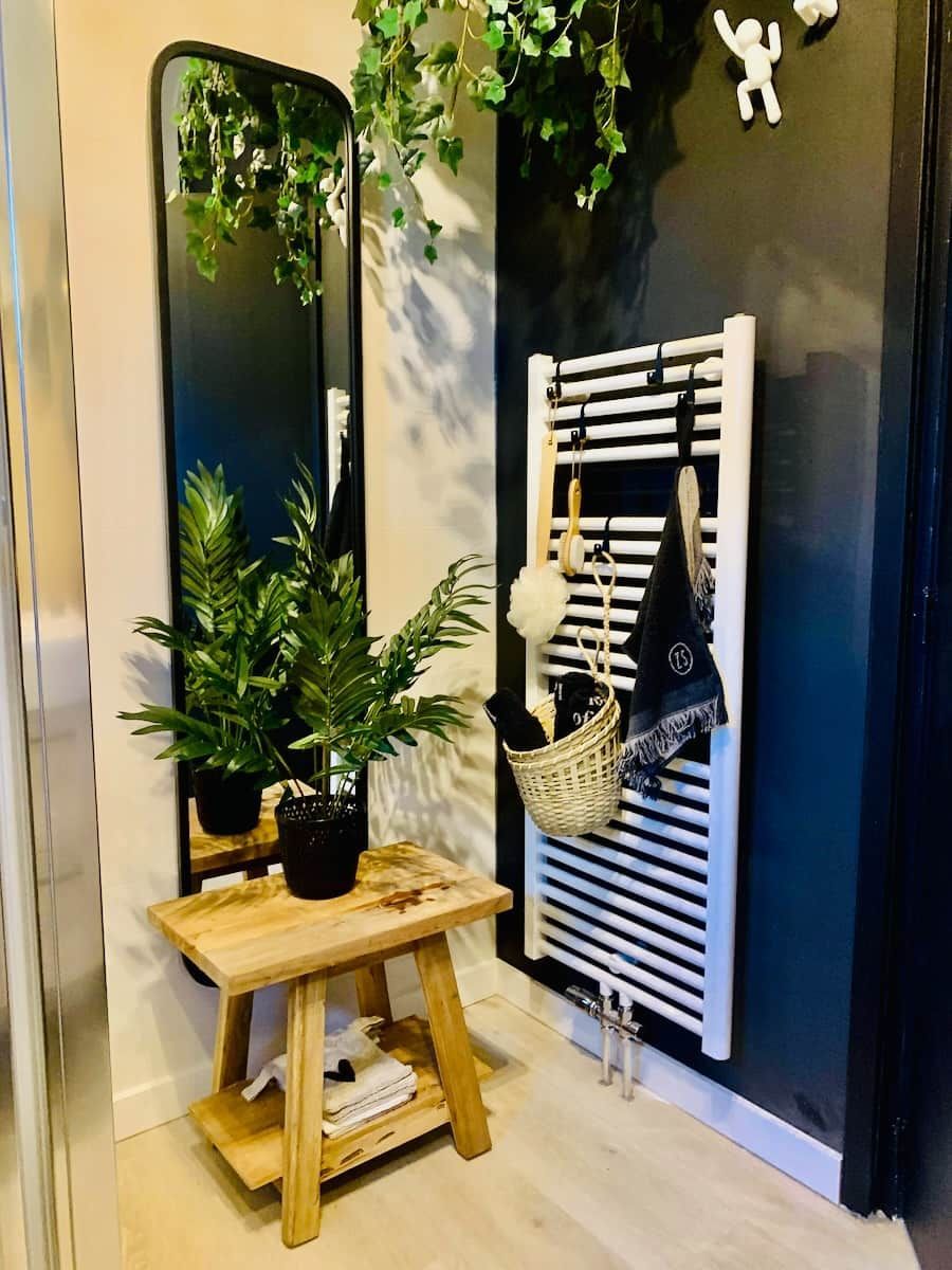 Badkamerontwerp en interieurstyling van Esther Canisius voor RTL4 Help, mijn man is klusser