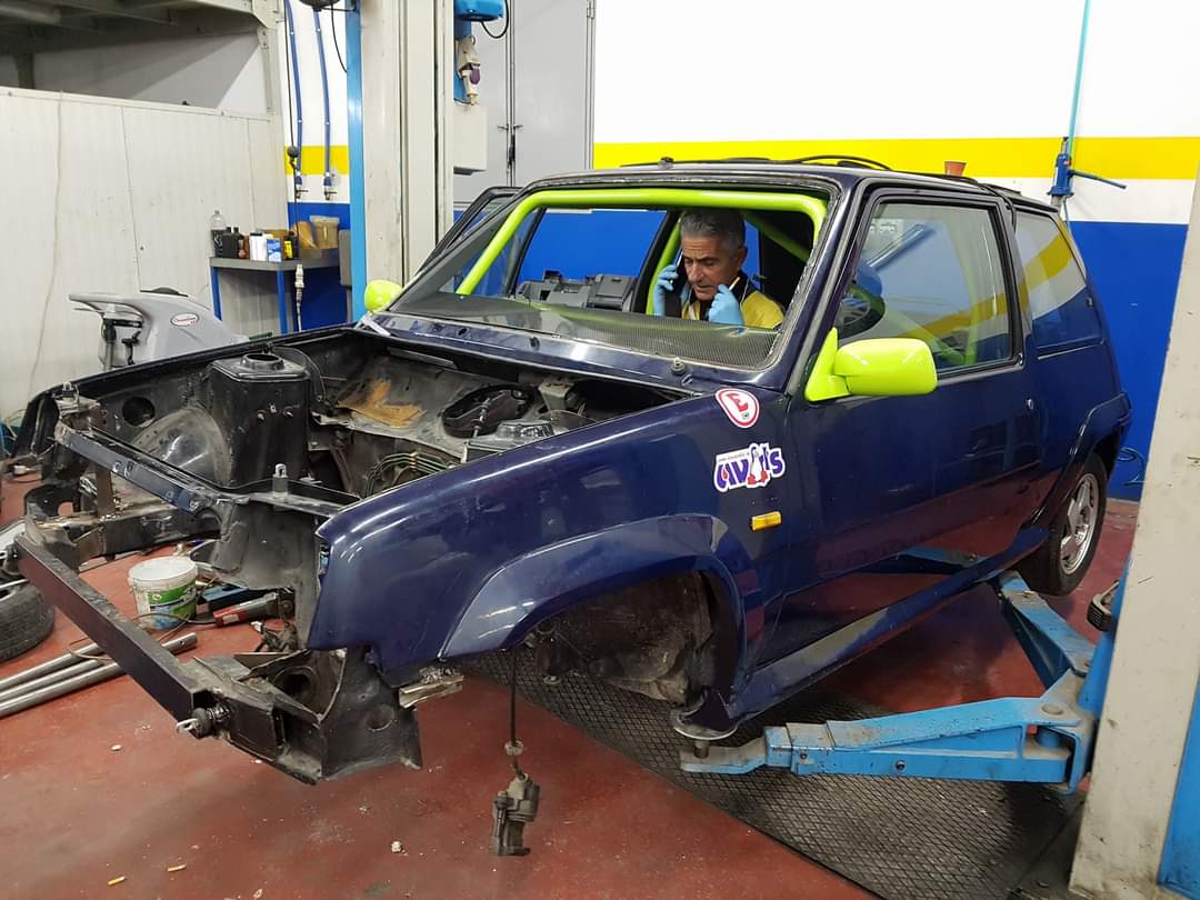 riparazione auto d'epoca