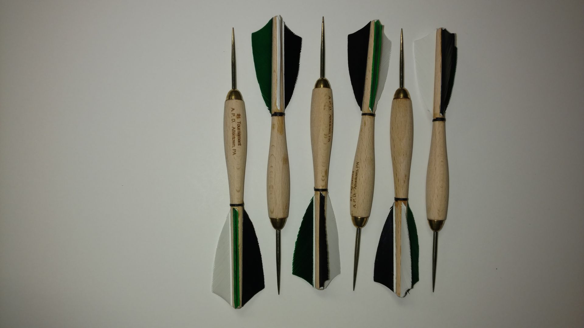 American Prodart Wooden Darts-Green/Black/White