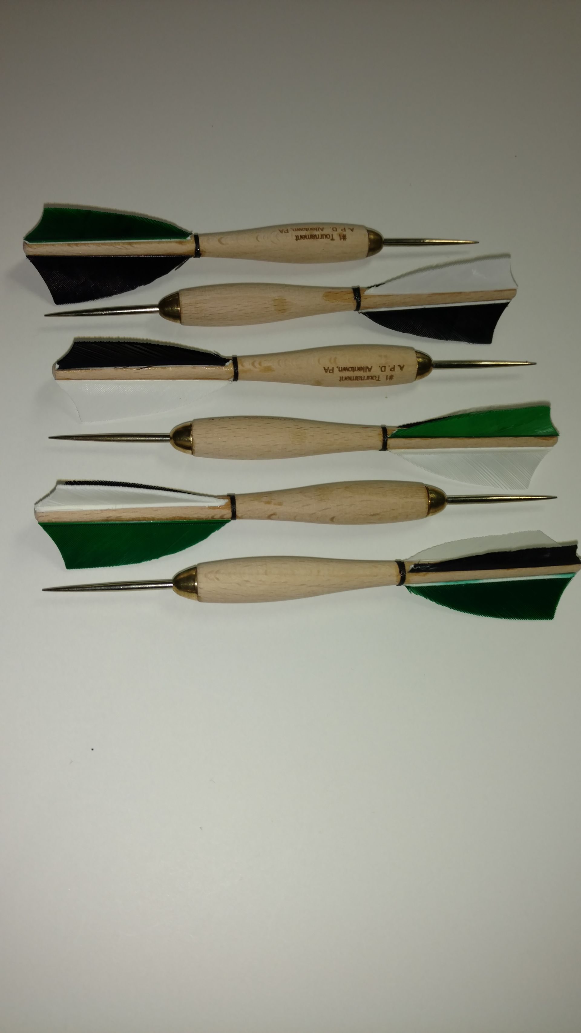 American Prodart Wooden Darts-Green/Black/White